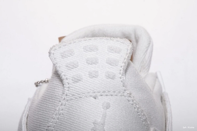 AO2571-100 Levi's White Jordan Denim Air 4 1127